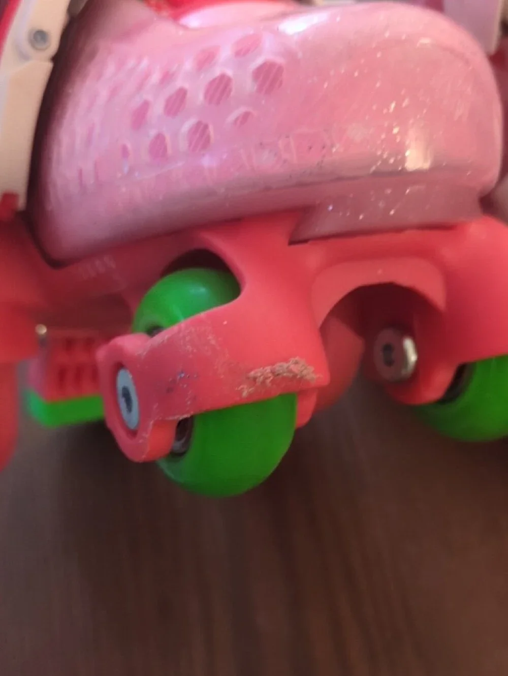 RD Kids Pink Strawberry Adjustable Roller Sneakers
